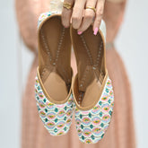 Scallop Gleam Mojris