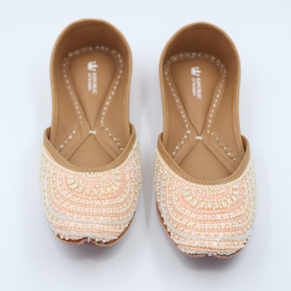 Blush Thread Mojris