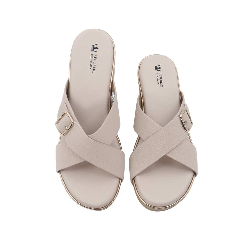 Nude Criss