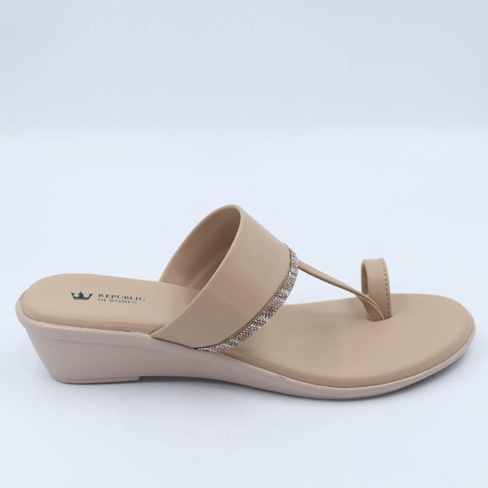 Beige Kolhapuri Slides